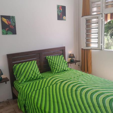 Kami Lodge F3 Jacuzzi Riviere-Salee Екстериор снимка
